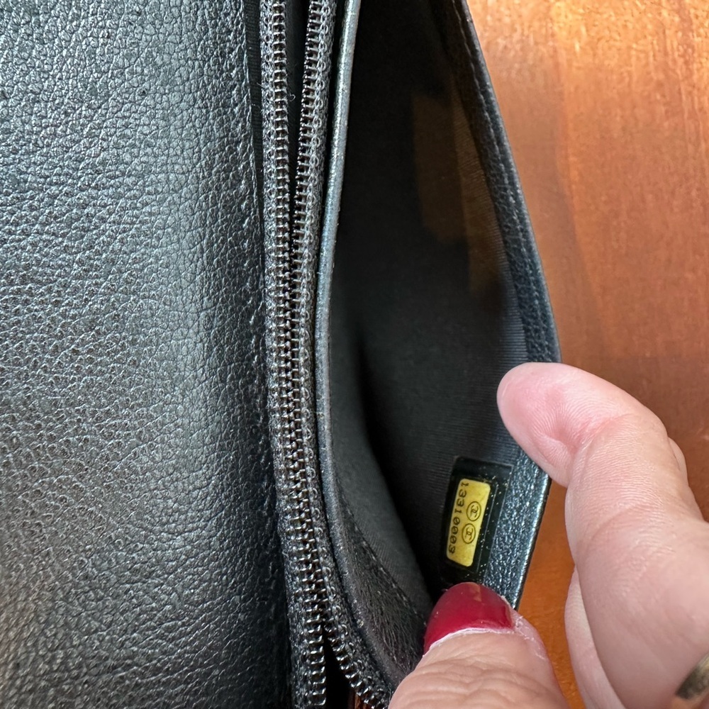 Chanel Black Camellia Wallet - Picture 9 of 9
